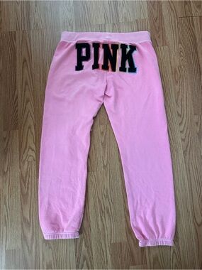 Victoria’s Secret Pink Vintage Rainbow Ombre Joggers S
